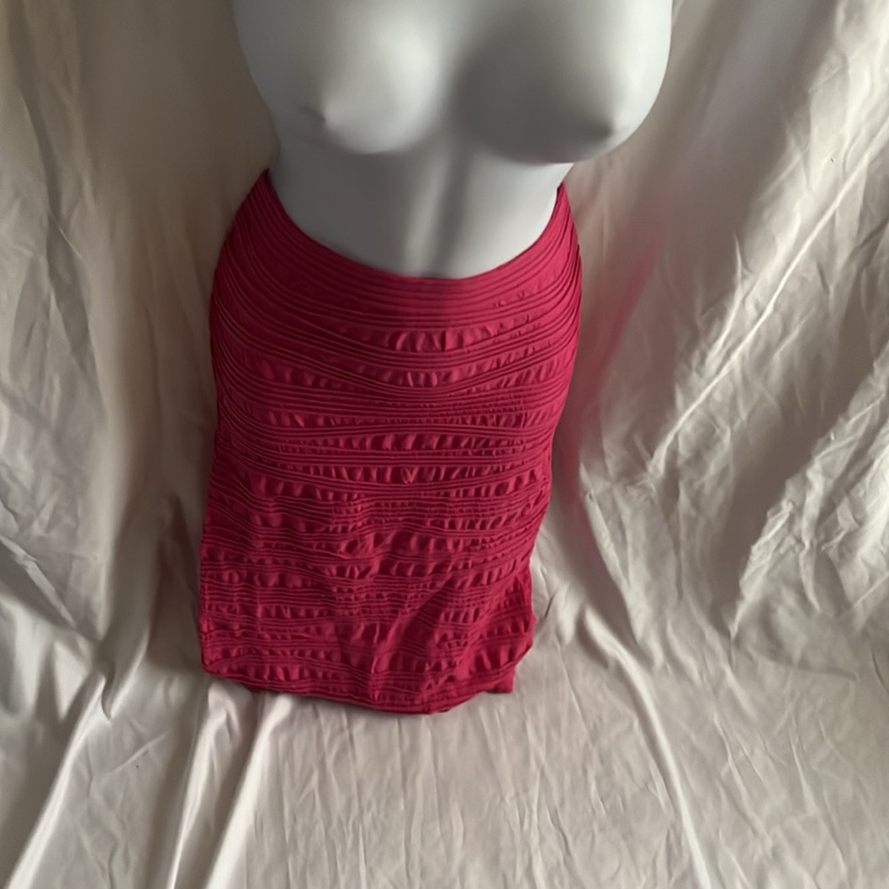 Pink scrunch skirt